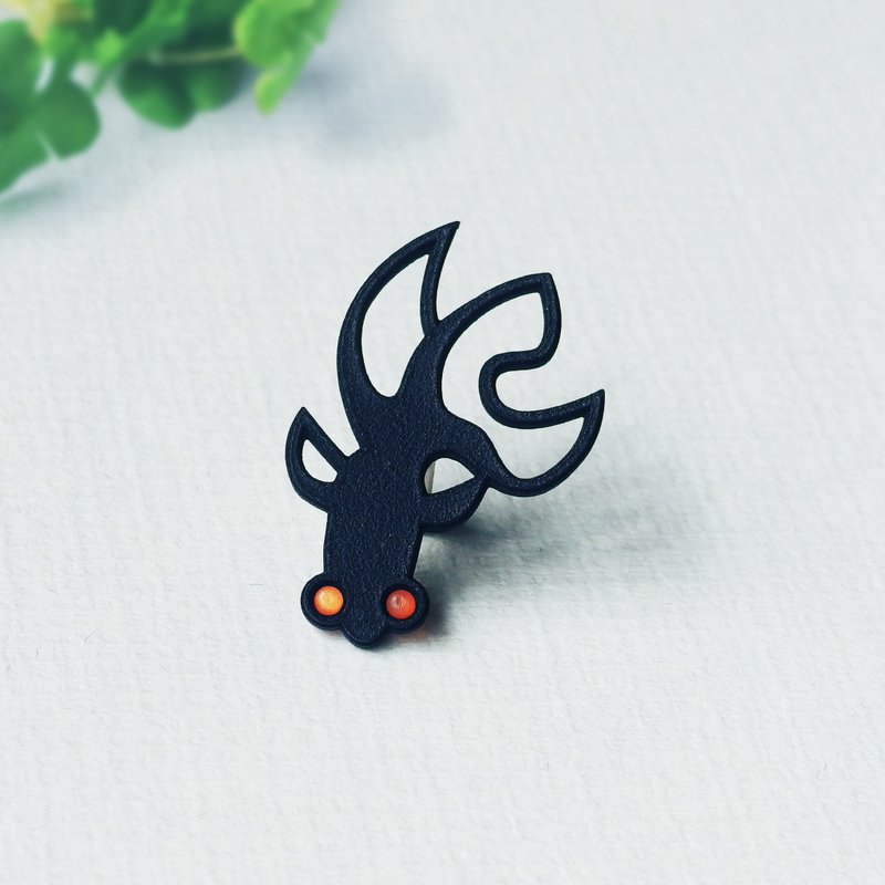 ピンバッジ 【金魚】出目金 - ブローチ - ナイロン ブラック