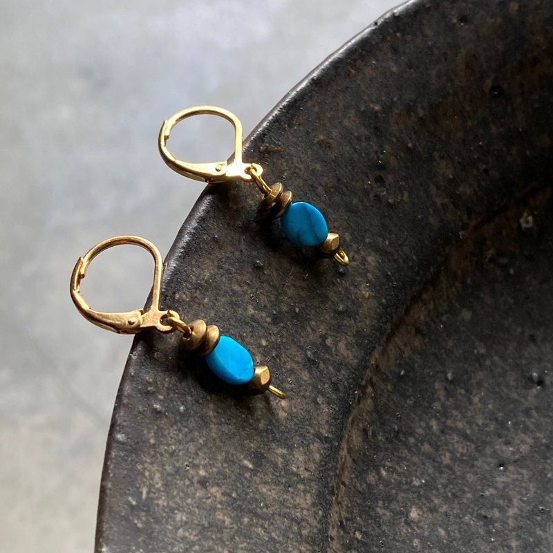 Turkish blue semi- Gemstone earrings (French hook type) - ต่างหู - เครื่องเพชรพลอย สีน้ำเงิน