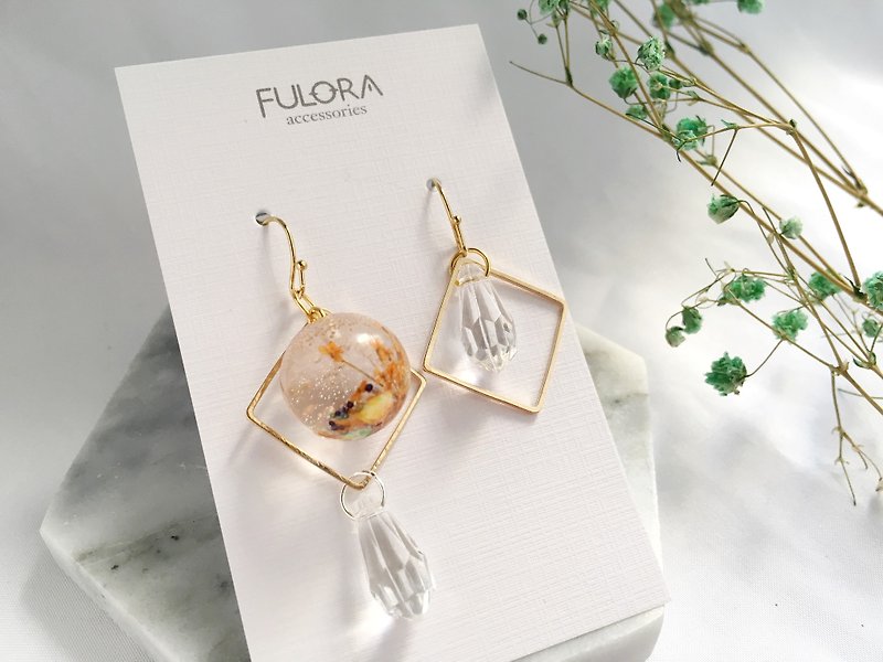 Flower Marry Fairy - Ray Orange Earrings - ต่างหู - เรซิน 