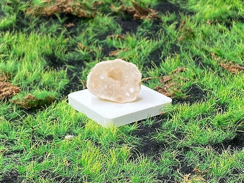 天然原礦招財瑪瑙白晶洞 招財開運 快速出貨 風水小物 辦公室擺件 - 擺飾/家飾品 - 水晶 多色