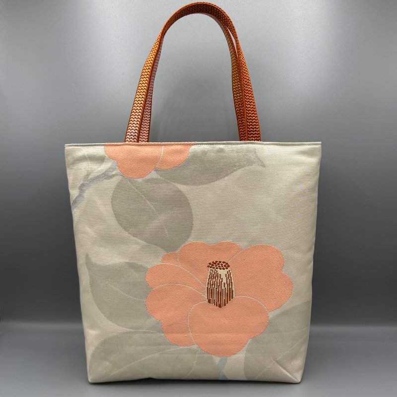 着物 帯 帯締め ハンドメイド トートバッグ リメイク 白 花 - 手提包/手提袋 - 絲．絹 白色