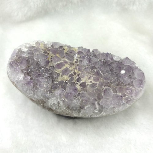 Iolite Gallery 。日常飾品小店。 *方解石共生* 天然巴西紫水晶鎮 Amethyst