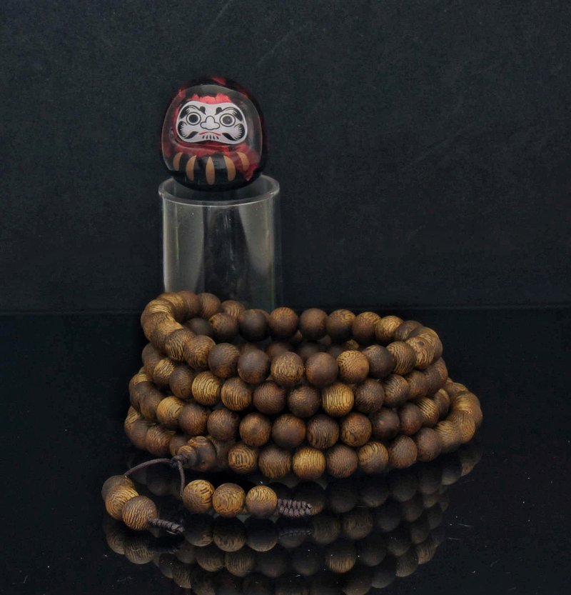 Hainan Green Qinan 108pcs 8mm Agarwood Bracelet - Bracelets - Wood 