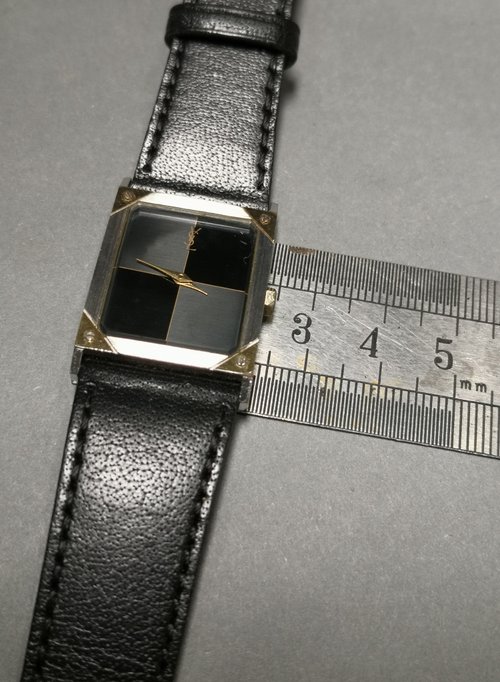 YSL サンローラン 1990年代 クラシック ユニセックスウォッチ/クォーツ