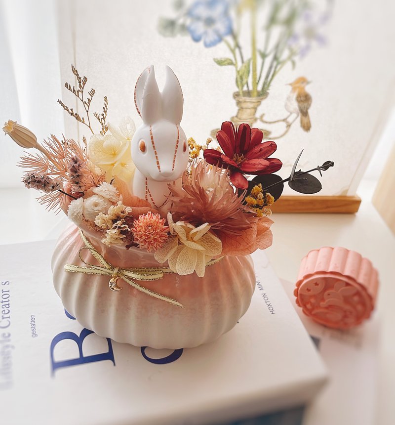 Moon Rabbit Incense Diffusing Stone Flower Purse Bag Rabbit Sends Mooncake Incense Diffusing Stone - ช่อดอกไม้แห้ง - เครื่องลายคราม สึชมพู