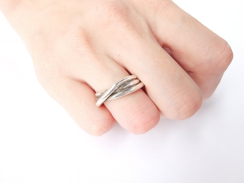 Linked sterling silver ring - General Rings - Sterling Silver 