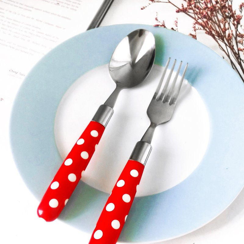 台灣第一筷。點點饗宴二件餐具組。經典紅 - 餐具/刀叉湯匙 - 其他金屬 紅色