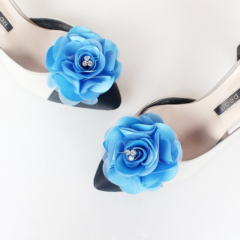 結婚披露宴のための装飾的なロイヤル ブルーの花ブライダル シューズ クリップ - シューアクセサリー - その他の素材 ブルー