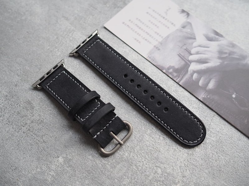 Purely handmade cowhide matte dark blue Apple Watch strap customized with engraving gift customized color - สายนาฬิกา - หนังแท้ สีน้ำเงิน