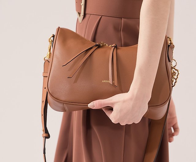 Hopper (Mocha) : Crossbody bag, Cow Leather wallet, soft leather,Red Brown  - Shop Charin Handbags & Totes - Pinkoi