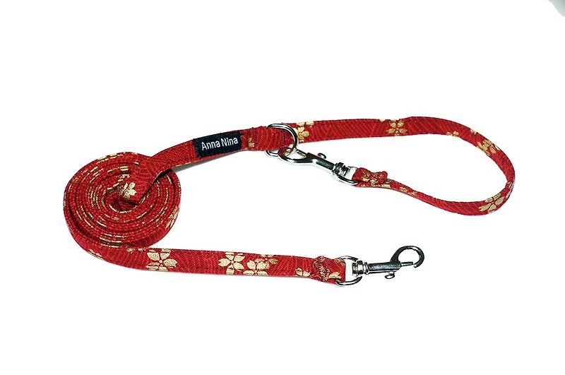 Pet leash fast buckle leash love cherry red multi-function leash fast shipping - ปลอกคอ - ผ้าฝ้าย/ผ้าลินิน 