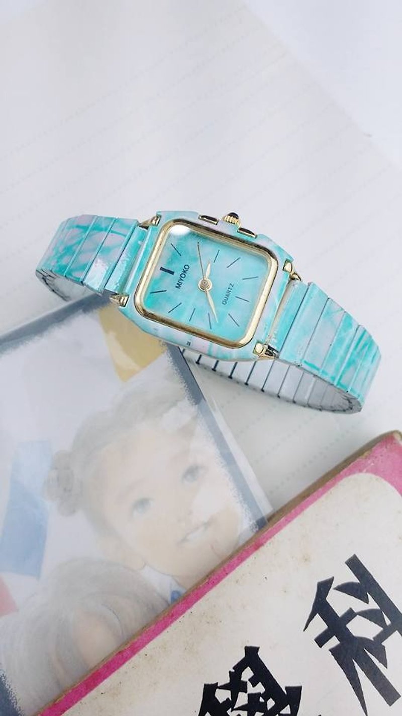 [] Lost and find the old dream lake green powder metal watch - Women's Watches - Other Metals Multicolor