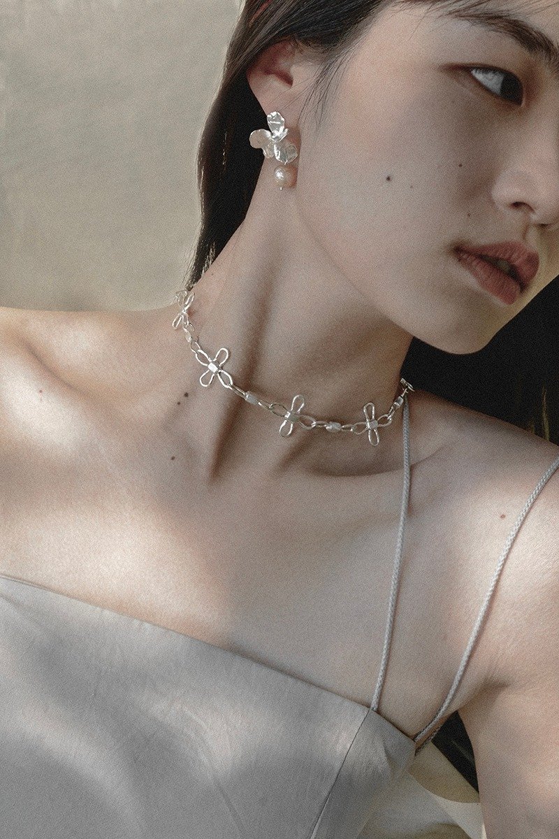 925 Sterling Silver Handmade Abstract Geometric Cross Flower Short Necklace - สร้อยคอ - เงินแท้ 