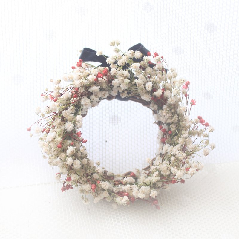 Red and white snow romantic wreath · white gypsophila dry flower classic flower ceremony - ตกแต่งต้นไม้ - พืช/ดอกไม้ ขาว