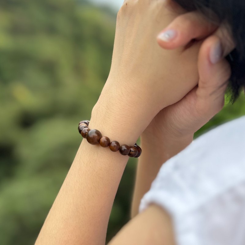 Top quality bracelet from Taiwan - Bracelets - Wood 
