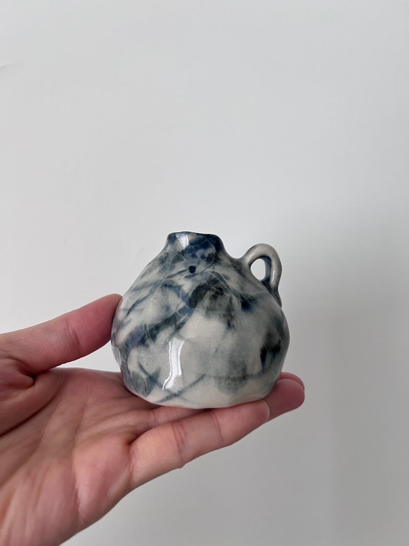 染墨  小花瓶6.6 x 7 x H6.3cm - 擺飾/家飾品 - 陶 