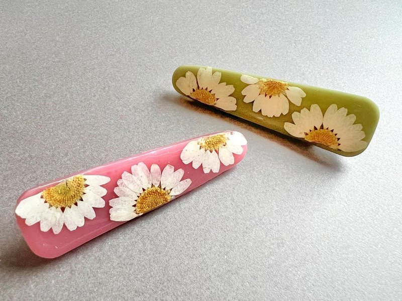 yours accessories handmade real flower hairpin small daisy dried flower - เครื่องประดับผม - เรซิน 