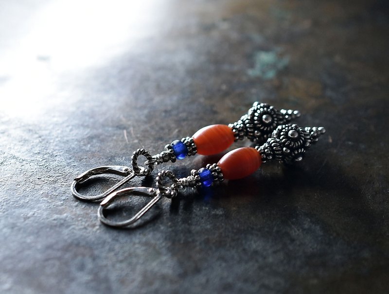 Delicate Silver and Shan vintage carnelian, blue antique bead earrings - ต่างหู - โลหะ สีเงิน