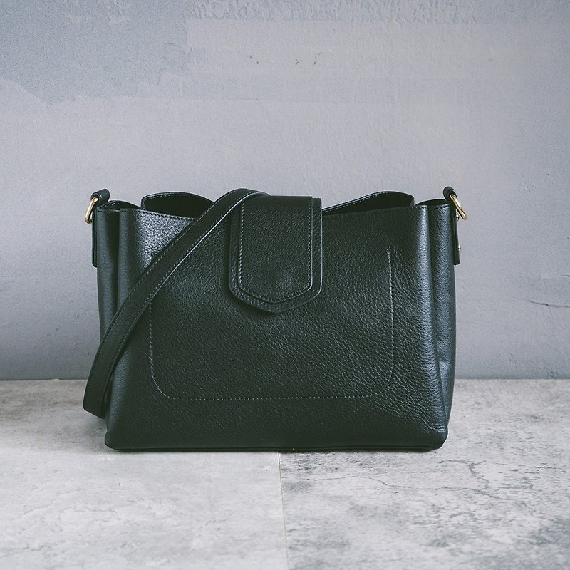 Leather dual-purpose shoulder bag 1953 black - Messenger Bags & Sling Bags - Genuine Leather Black