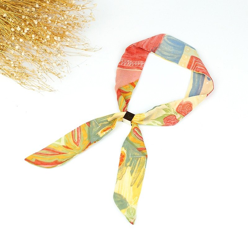 Little Ukrainian handmade small scarves without aluminum wire with vintage super soft [paste flower] [A-142] - ผ้าพันคอ - ผ้าไหม สึชมพู