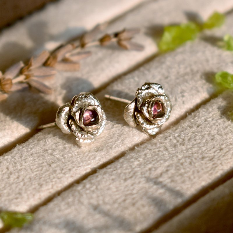 [Handmade] Blooming Self Series - Rose Earrings (Tourmaline) - Earrings & Clip-ons - Precious Metals Pink