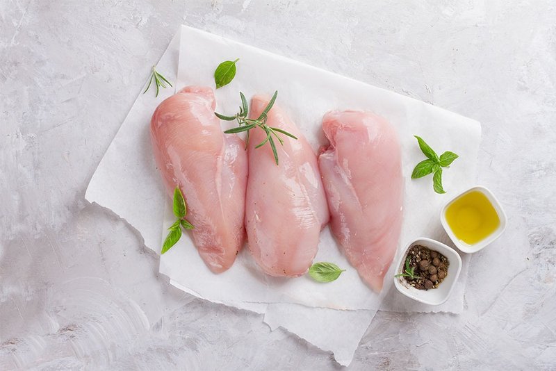 Golden Chicken Skinless Chicken Breast 270g+/-10% - อื่นๆ - อาหารสด สึชมพู