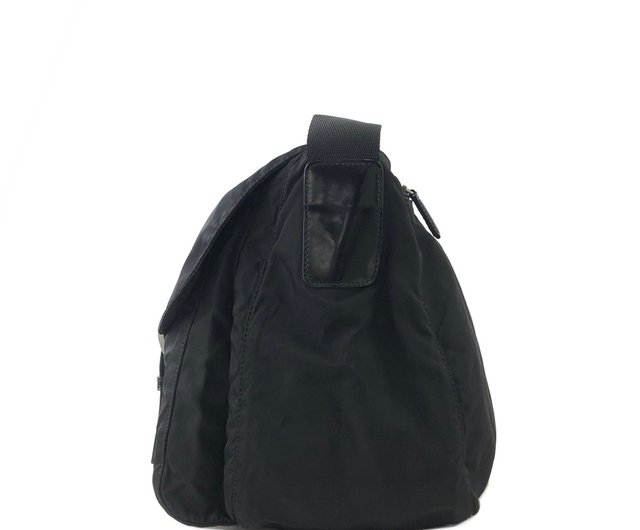 日本直送 名牌中古包 】PRADA プラダ トライアングルロゴ