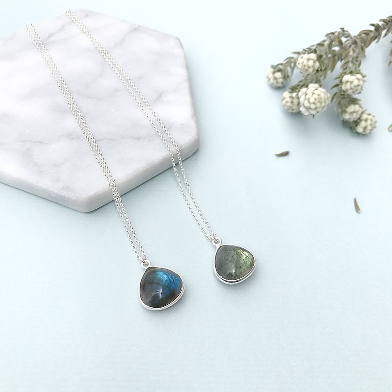 Premium Glossy heart-shaped necklace labradorite - Necklaces - Gemstone Green