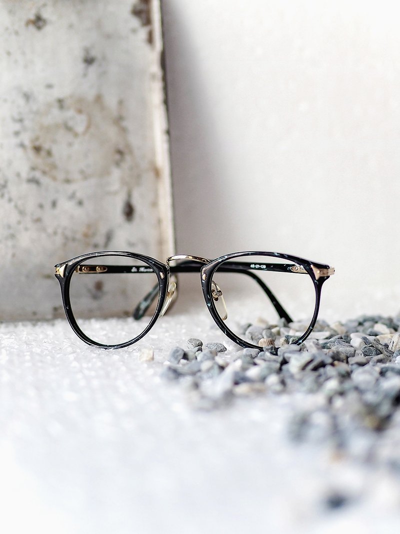 River water mountain Hiroshima 翡 冷翠 Marble mirror edge engraving mirror thick round frame glasses Japan/glasses - Glasses & Frames - Other Metals Black