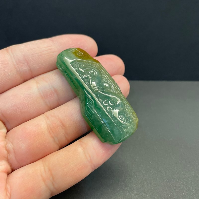 Hanyu jewelry old three-color antique carved brand old three-color Burmese jade natural jade brand yellow and green - Other - Jade 