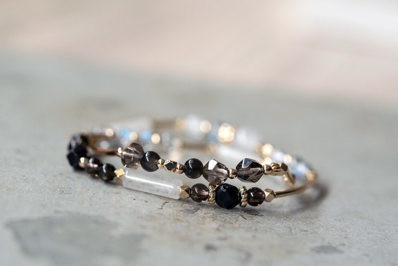 Grayscale - 14K gold-filled moonstone/labradorite/obsidian/citrine double circle bracelet - สร้อยข้อมือ - เครื่องประดับพลอย สีเงิน