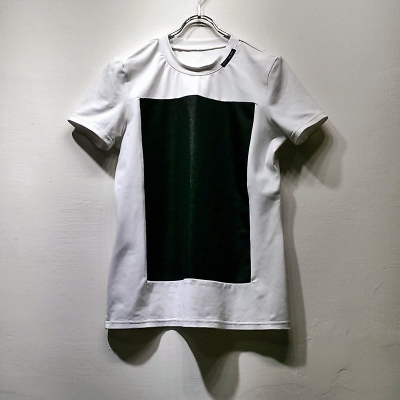 RAY77 GALAXY 拼接色塊暗黑超彈性修身T恤(女) 銀河星光 - 女 T 恤 - 聚酯纖維 白色