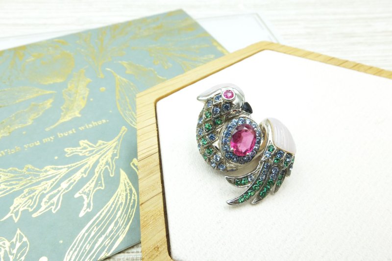 Pink Tourmaline Parrot Brooch Dual Purpose Pendant - เข็มกลัด - เครื่องประดับพลอย สึชมพู