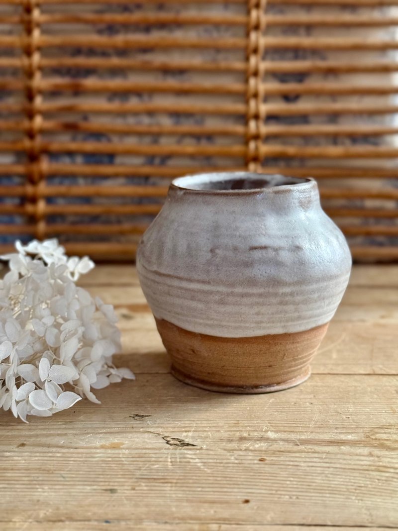 40042-Rustic matte glazed vase - ของวางตกแต่ง - ดินเผา 