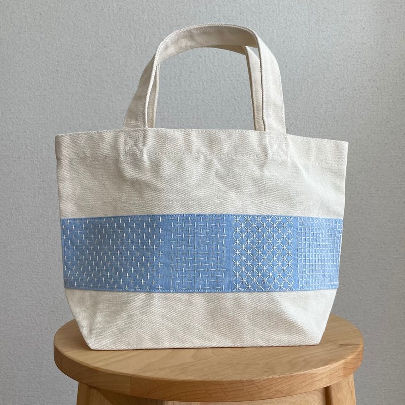 Sashiko tote bag, blue pattern, gusseted, canvas, handbag, mini tote, gift, embroidery, light blue, birthday - Handbags & Totes - Cotton & Hemp Blue