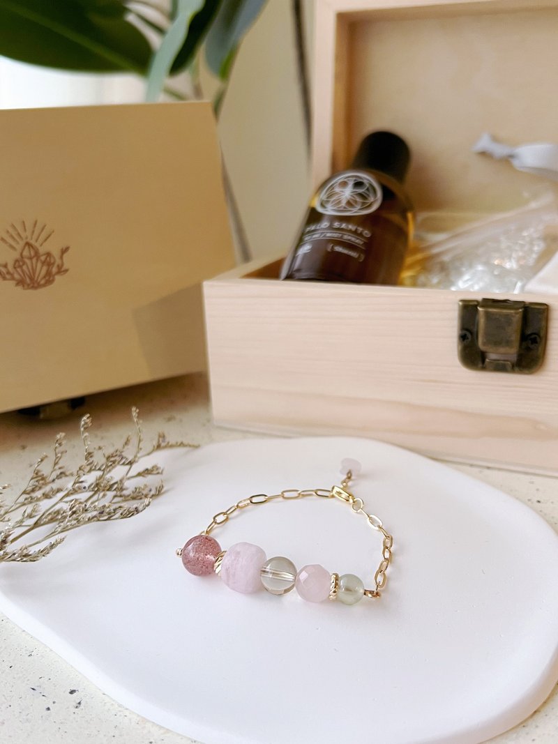 Gongming gift box x crystal bracelet set x please give me a good relationship - สร้อยข้อมือ - คริสตัล หลากหลายสี