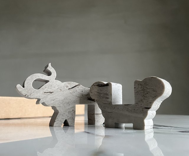 大理石　象の置物 インド】ホワイト大理石 象の置物（鼻の向き 下） :: インド :: アジア