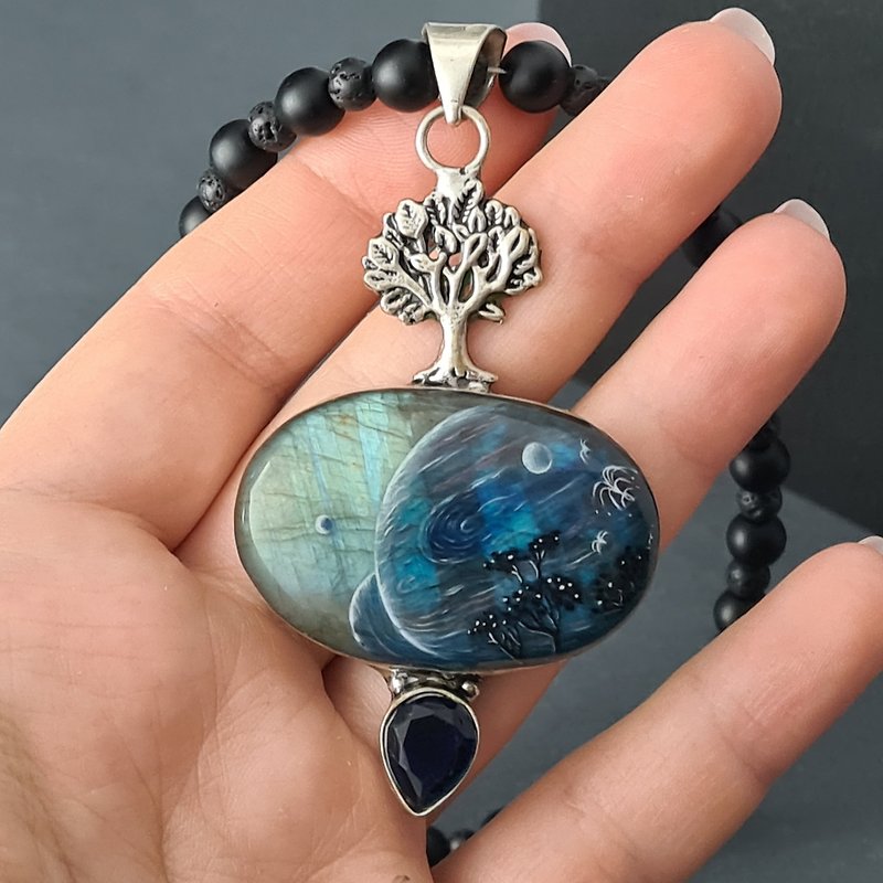 Space necklace Labradorite Pendant Elite shungite bead Miniature painting planet - 項鍊 - 石頭 藍色