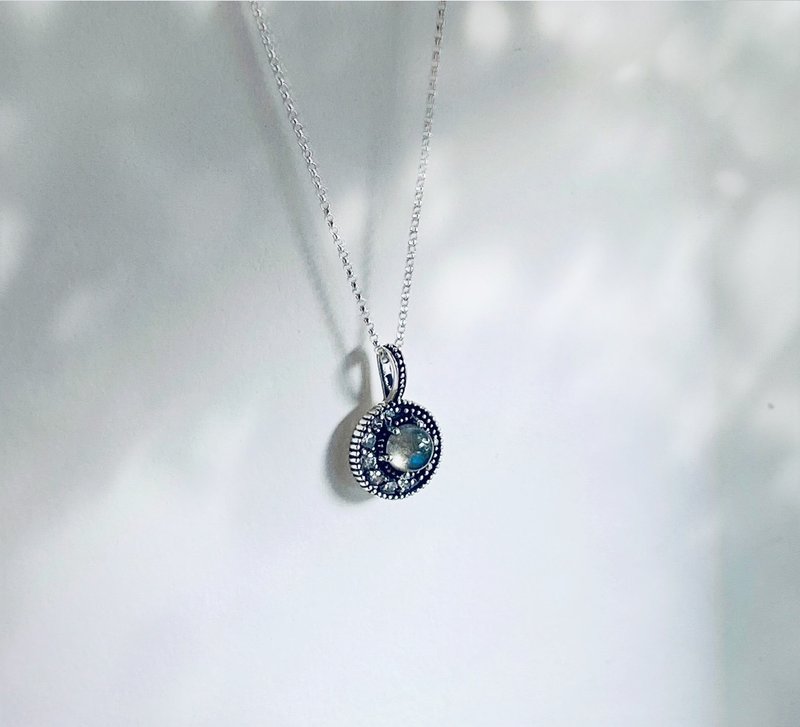 Double Eleven 925 sterling silver natural stone/labradorite moon shape necklace zircon sterling Stone necklace - Necklaces - Sterling Silver Silver