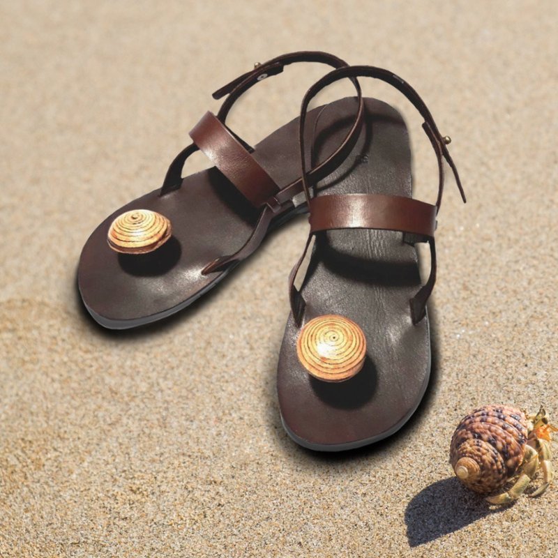 Back Straps Handmade Brown leather Sandals with leather button - 涼鞋 - 真皮 咖啡色