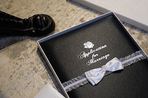 CARDIN 卡印紙品設計（結婚書約） 【快速出貨】結婚書約套組 結婚書約 結婚證書 鑽石赫本黑 燙銀版