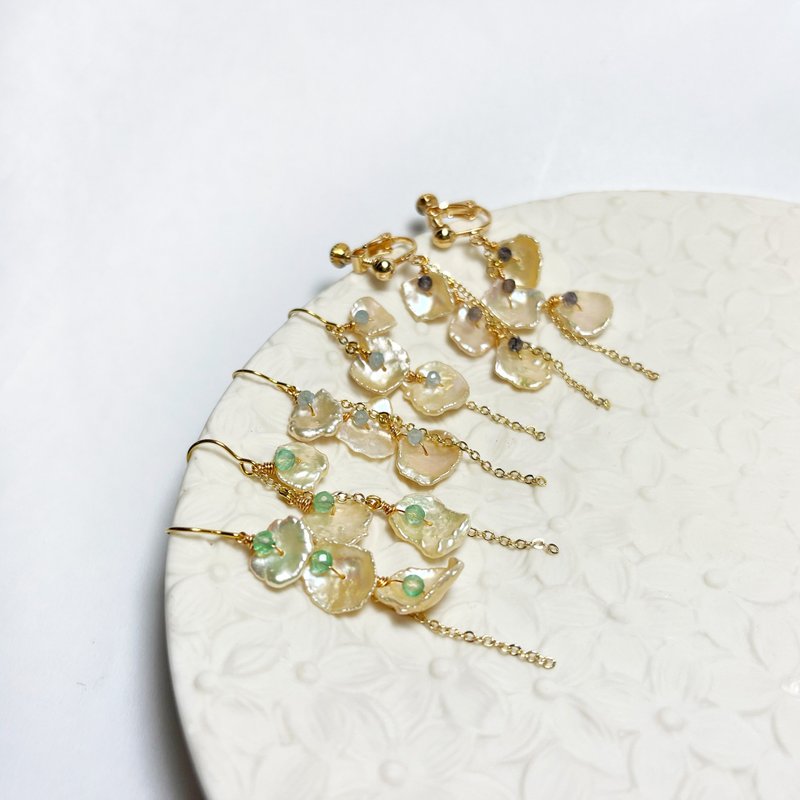 【Ruosang】Gardenia blooms II. Natural pearl earrings. Life number/life number Gemstone. - Earrings & Clip-ons - Pearl Green