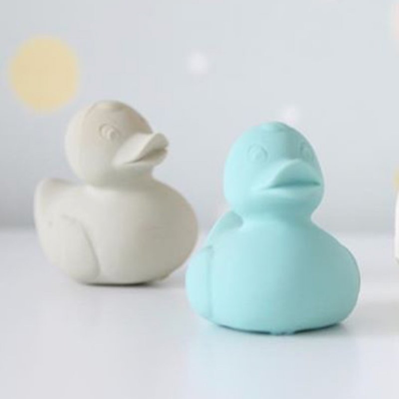 Spain Oli & Carol - Classic Mini Duck - Powder Gray - Natural Non-toxic Rubber Gear / Bath Toys - Kids' Toys - Rubber Gray