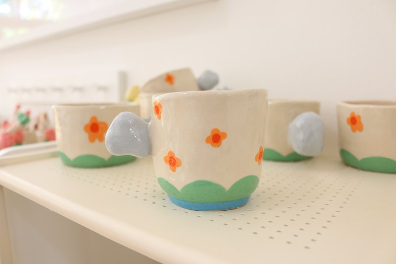 Cup Ceramic Cloud in The Sky 01 - 花瓶/花器 - 陶 多色