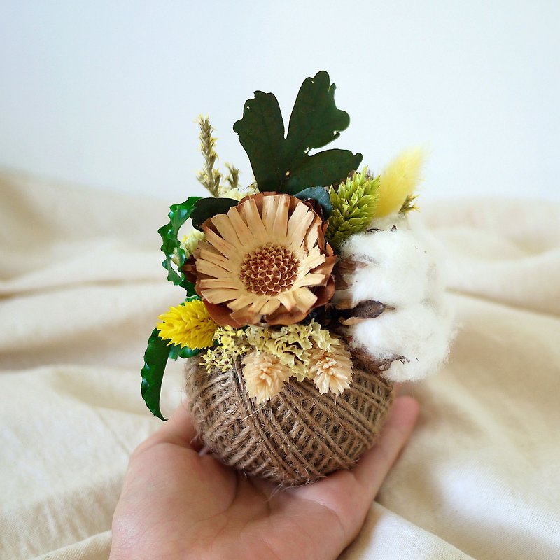 小品禮讚-初秋大地 麻繩球乾燥小桌花 - 乾燥花/永生花 - 植物．花 綠色
