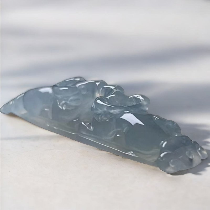 冰種翡翠巧雕水牛如意手牌 | 天然緬甸玉A貨翡翠 | 送禮 - 手鍊/手環 - 玉石 透明
