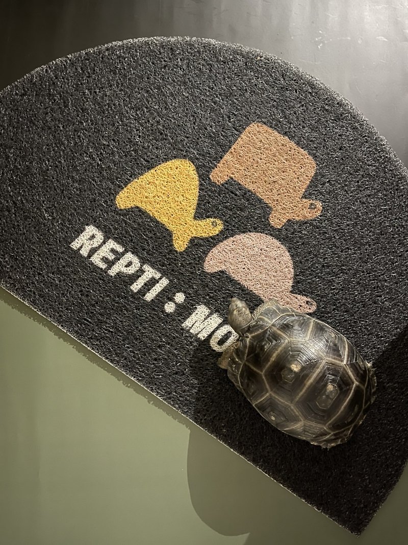 Ping An Turtle-Wear-resistant Floor Mat - พรมปูพื้น - วัสดุกันนำ้ สีดำ