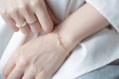 JieJie Jewelry 簡約圓形黃銅手鍊│精緻質感 天然珍珠