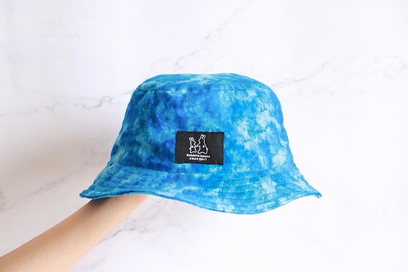 藍色渲染漁夫帽 - 帽子 - 棉．麻 藍色