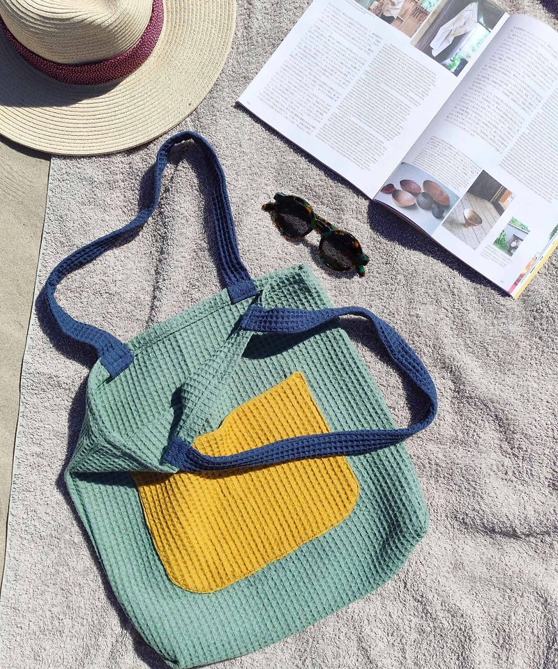 Summer tote bag with useful pocket. Large handbag made of colorful cotton fabric - Handbags & Totes - Cotton & Hemp Green